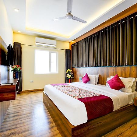 Rosewood Suites A Family Hotel Near Delhi Airport New Delhi Extérieur photo